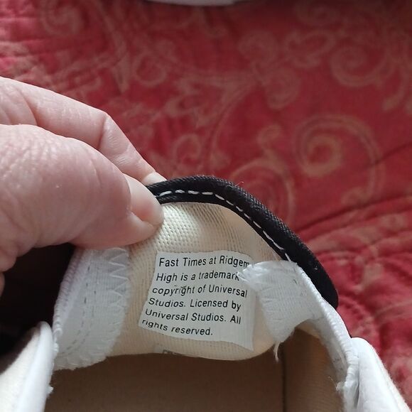 Vans - Picture 5 of 6